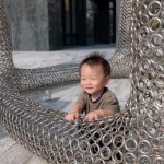 藝術(shù)家將日常的感受與體會，幻化成作品豐富的圖說語彙，陪伴住戶一同度過美好時光。