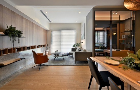 採光，始終是一個空間裡最不容忽視的張力。