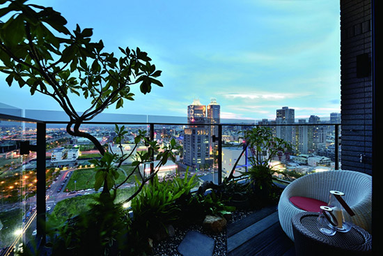 新業(yè)觀峰 陽臺實景拍攝