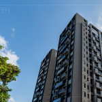 『新業(yè) 築願(yuàn)景』位於臺(tái)中東區(qū)，左擁3400公尺森林園道、右擁完整學(xué)區(qū)，2023年將與您共譜美好的生活。