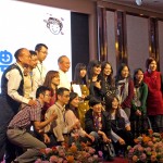 透過(guò)這次年度授證及表?yè)P(yáng)典禮，我們將公益的熱情分享給許多「張老師」們。