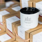 新業(yè)客製化鋼杯，陪你度過即將入冬的時序，將這份心意恆溫待續(xù)，如同新業(yè)一如往常的陪伴。