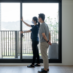 驗(yàn)屋路上新業(yè)一直都在，客服同仁全程陪同，解答疑慮，品質(zhì)把關(guān)是我們的職責(zé)。