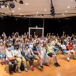 QA問答環(huán)節(jié)中，家族好友們各個躍躍欲試，迫不及待的想與講師分享活動後的感想與心得。