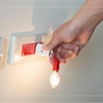 廚房與客廳「不斷電系統(tǒng)」的貼心配置，在停電時(shí)，還可做為緊急使用，使冰箱食物持續(xù)保鮮。