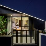 建築設(shè)計(jì)化作一項(xiàng)藝術(shù)作品，帶有視覺(jué)張力的結(jié)構(gòu)穩(wěn)固包覆一家人，感動(dòng)直上心頭。