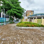 避開學(xué)童上下學(xué)時(shí)間，運(yùn)用寒、暑假期間，進(jìn)行施工工程，大規(guī)模地拆除了舊有人行道，準(zhǔn)備為它煥然一新。