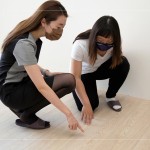 德國(guó)進(jìn)口超耐磨木地板，可以降噪17db，安心的低甲醛更取得臺(tái)灣健康『綠建材標(biāo)章』，是友善環(huán)境的綠色選材。(圖為自由居–實(shí)體空間)