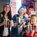 分級為普遍級的功夫熊貓4，迎來了一家大小的好夥伴們，大手?jǐn)y小手一同進戲院觀賞這部歡樂滿滿的作品。