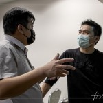 從日常聊到未來，客戶在會後向工務主任深聊，一來一往之間彷彿一筆一劃描繪關於未來「家」的想像。