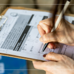 由新業(yè)同仁記下4/28的淨溪行動，藉由ICC表格，記錄垃圾種類及數(shù)量，以數(shù)據(jù)教育民眾一次性物品的氾濫，需從源頭的習慣改變。