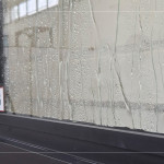 風(fēng)雨來臨之時，守護(hù)著家人們，窗內(nèi)保留屋內(nèi)的靜謐、溫暖、安全，為生活增添多一份質(zhì)感。