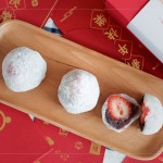 一份為你準備的莓好祝福。新年，與家人分享草莓大福，內(nèi)藏紅紅的喜氣，滿滿福
氣的寓意，格外幸福。