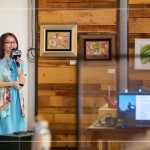 邀請(qǐng)最佳領(lǐng)路人 ＃王甯品油師，走過三萬五千哩，橫跨三大洲，兩千多個(gè)日子，一心尋找純粹，將大自然的療癒力量，封存於滴滴沛沃之間。