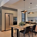 晨起或暮歸，餐桌上總少不了那句親切而貼心的一句「吃飯了」，是啊，有了與家人同享的自由，終於可從容不迫地譜寫天倫樂。