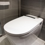 次衛(wèi)安裝免治馬桶座，提升馬桶使用舒適性，在冬天更貼近人性化的需求。