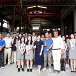 新業(yè)擁有六合一團(tuán)隊－開發(fā)、設(shè)計、營建、客服、行銷、活動，每個環(huán)節(jié)環(huán)環(huán)相扣，為住戶提供最完整的解決方案，讓品質(zhì)與信任同時落實於每一個細(xì)節(jié)中。