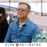 「釀酒，要從讀懂一顆果實(shí)開(kāi)始」，跟著職人了解食材背後的故實(shí)，聽(tīng)著關(guān)於產(chǎn)地與熟度的奧秘，揭開(kāi)釀造的序幕。