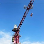 萬(wàn)里無(wú)雲(yún)的好天氣，【新業(yè)大塊森濤】於2024年2月下旬舉行上樑儀式，象徵著新業(yè)團(tuán)隊(duì)和住戶們重要的里程碑。