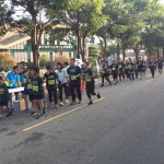 不僅是大人，小朋友也加入了「挑戰(zhàn)組」跑者的行列！這群認(rèn)真跑步的小朋友也為活動增添許多亮點！