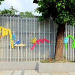 一起踏上這一座座充滿未知的奇幻山丘，一段冒險(xiǎn)旅程就要展開，臺(tái)灣特有長(zhǎng)鬃山羊、藍(lán)腹鷴、梅花鹿…各種小動(dòng)物們，等著您一探究竟！(圖為成功國(guó)小後門右側(cè))