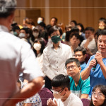 傾聽住戶們對於「家」的想法與期待，建立起與住戶間的情感交流及累積信任的橋樑。